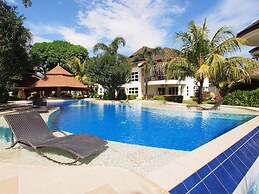 Vida Homes Condo Resort