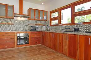 Vida Homes Condo Resort