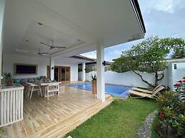 Vida Homes Condo Resort