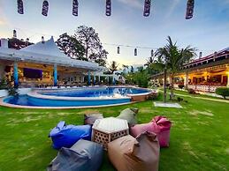 Vida Homes Condo Resort