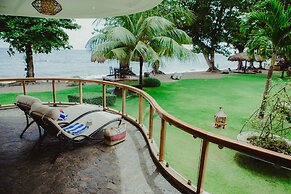 Vida Homes Condo Resort