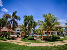 Vida Homes Condo Resort