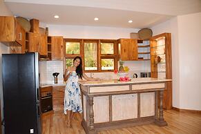 Vida Homes Condo Resort