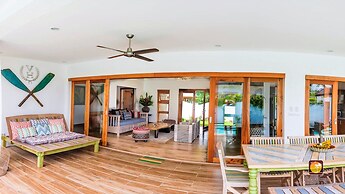 Vida Homes Condo Resort