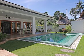 Vida Homes Condo Resort