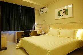 Jinjiang Inn Baoding Railway Station