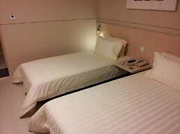 Jinjiang Inn Baoding Railway Station