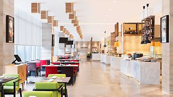 Holiday Inn & Suites Jakarta Gajah Mada by IHG