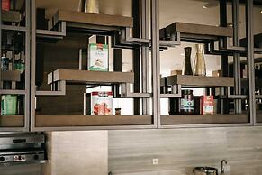 Holiday Inn & Suites Jakarta Gajah Mada by IHG