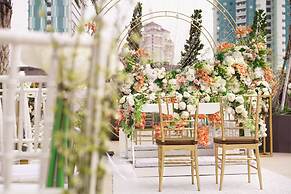 Holiday Inn & Suites Jakarta Gajah Mada by IHG