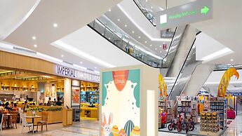 Holiday Inn & Suites Jakarta Gajah Mada by IHG