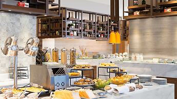 Holiday Inn & Suites Jakarta Gajah Mada by IHG