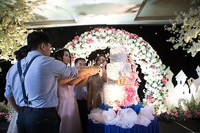 Holiday Inn & Suites Jakarta Gajah Mada by IHG