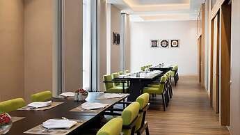 Holiday Inn & Suites Jakarta Gajah Mada by IHG