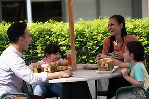 Holiday Inn & Suites Jakarta Gajah Mada by IHG