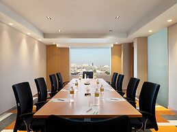 Holiday Inn & Suites Jakarta Gajah Mada by IHG