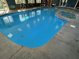 Mohican Resort Motel