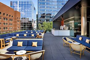 The Envoy Hotel, Autograph Collection