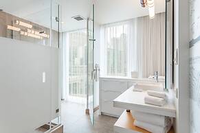 The Envoy Hotel, Autograph Collection