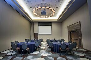 Residence Inn Cleveland Avon at The Emerald Event Center