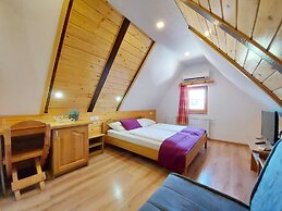Plitvice Etno House