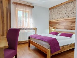 Plitvice Etno House