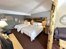 Moose Creek Lodge & Suites