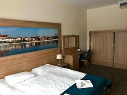 Hotel Meeting
