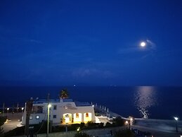 Garitsa bay Apartment