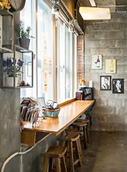 Mamas and Papas Guesthouse and Apartments in Seoul