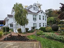 Inn at 161