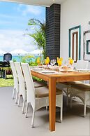Myra Seafront Suites with Lov