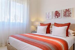 Myra Seafront Suites with Lov