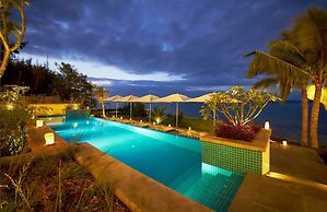 Myra Seafront Suites with Lov