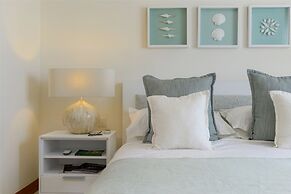Myra Seafront Suites with Lov