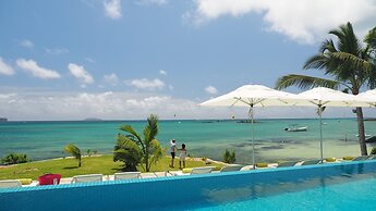 Myra Seafront Suites with Lov
