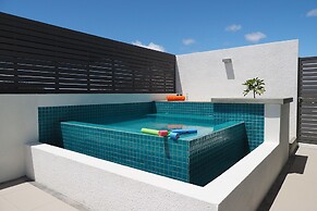 Myra Seafront Suites with Lov