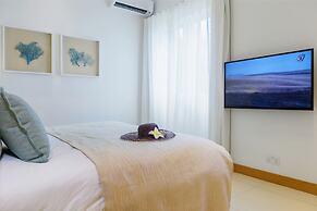 Myra Seafront Suites with Lov