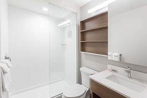 Microtel by Wyndham Casselman