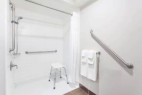 Microtel by Wyndham Casselman