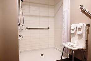 Microtel by Wyndham Casselman