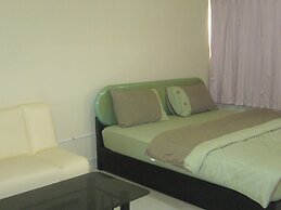 Chan Kim Don Mueang Airport Guest House