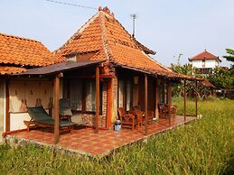 Alamanda Family Villas & Pool