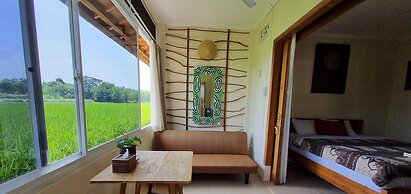 Alamanda Family Villas & Pool