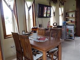 Alamanda Family Villas & Pool