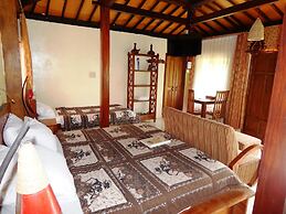 Alamanda Family Villas & Pool