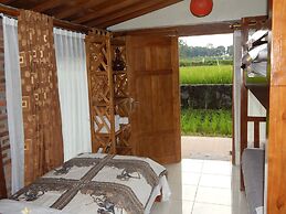 Alamanda Family Villas & Pool