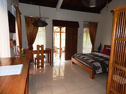 Alamanda Family Villas & Pool