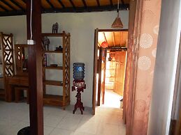 Alamanda Family Villas & Pool