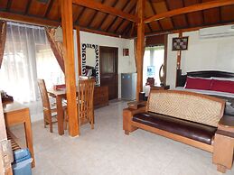 Alamanda Family Villas & Pool